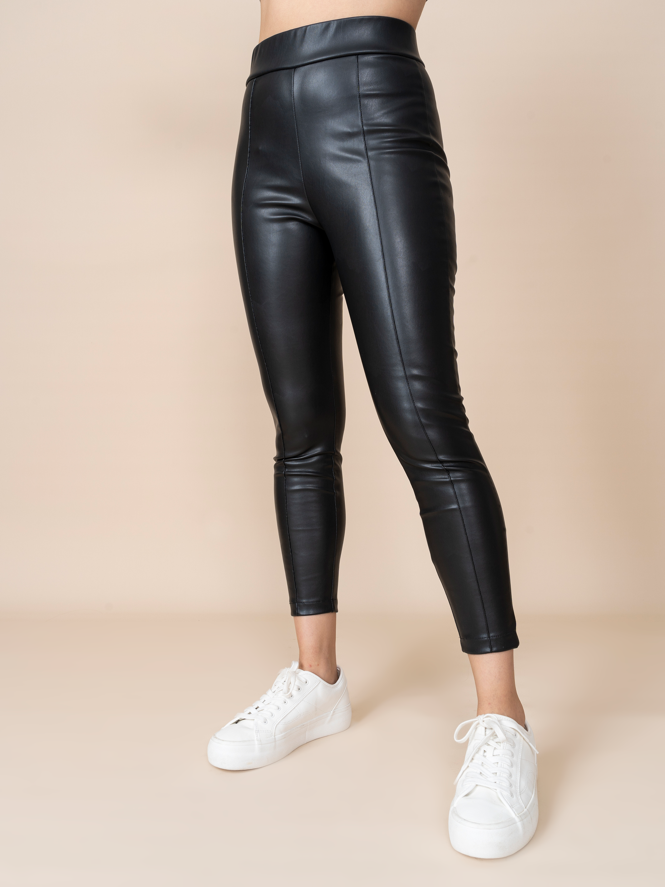 Leggins Cuerina Xime Negra