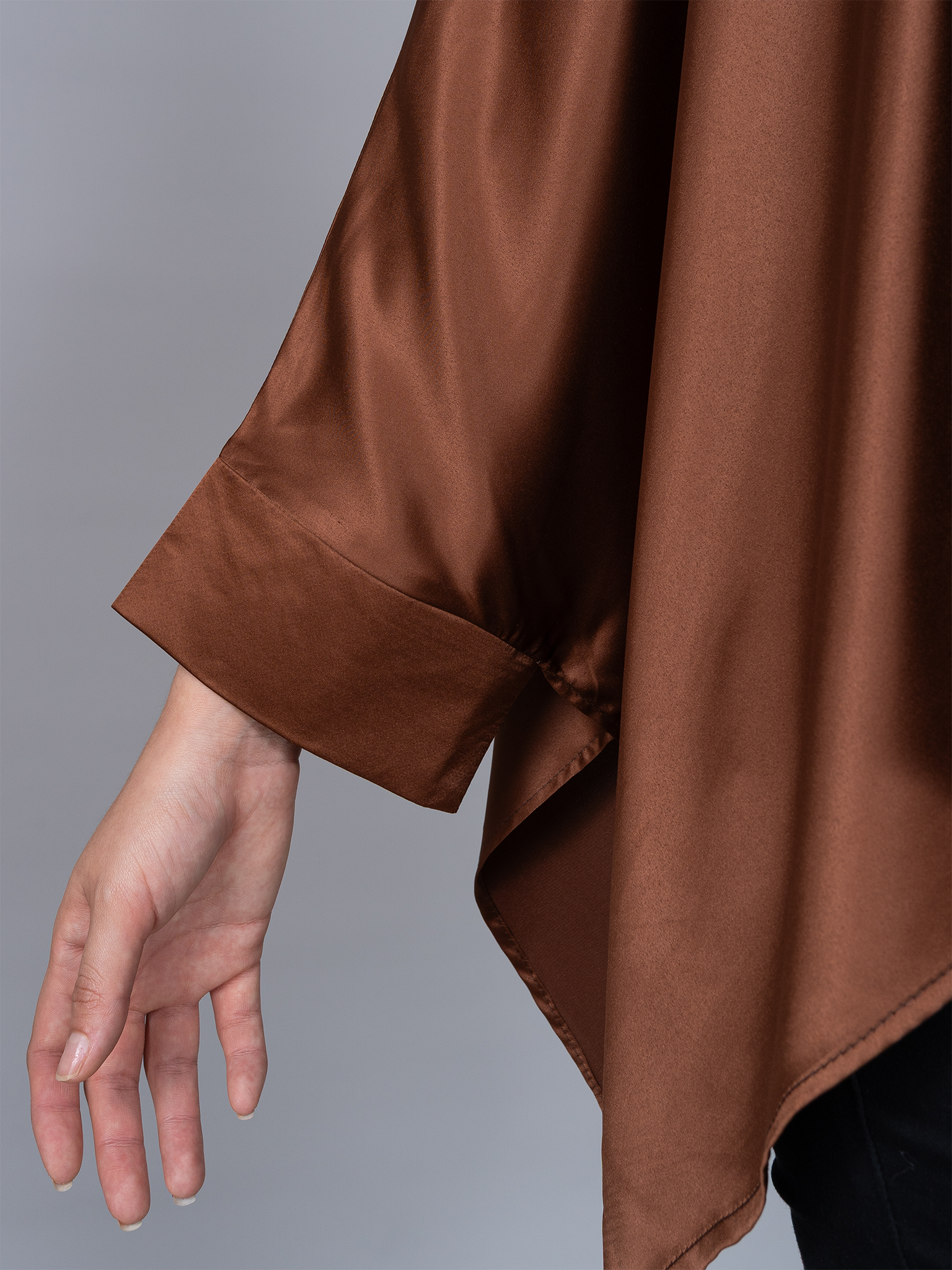 Blusa Cuadrada Café Seda