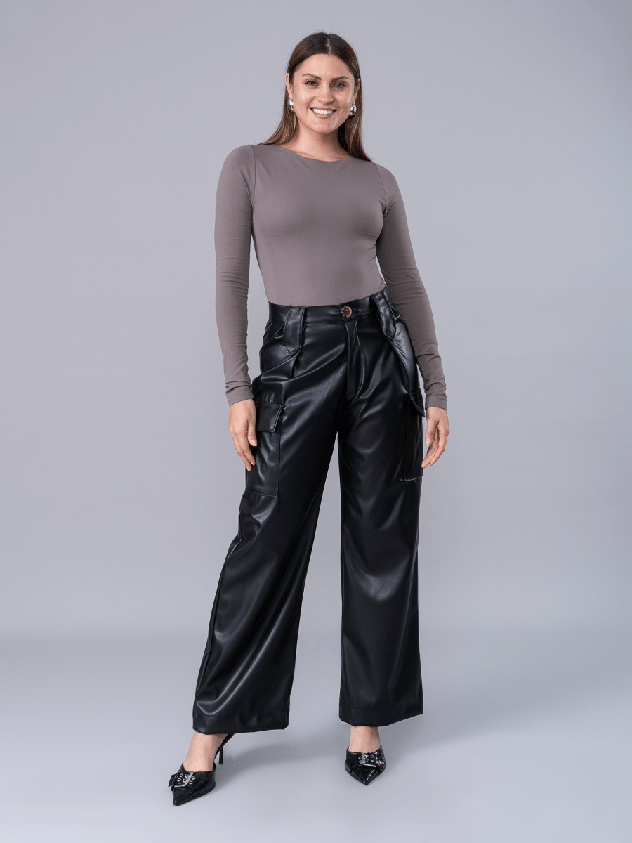 Cargo Efecto Piel Nathalia Negro - Pantalon de La Matier