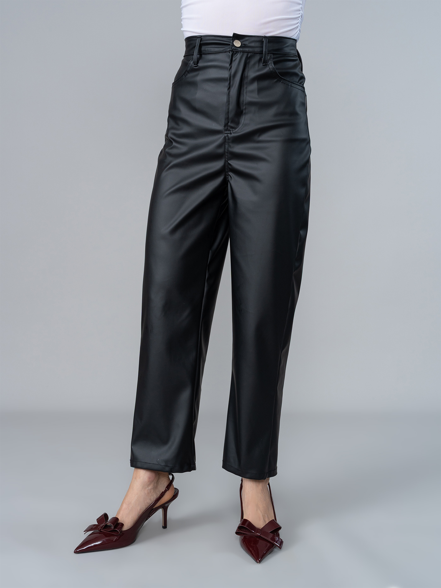 Pantalón Ani Negro en Cuerina