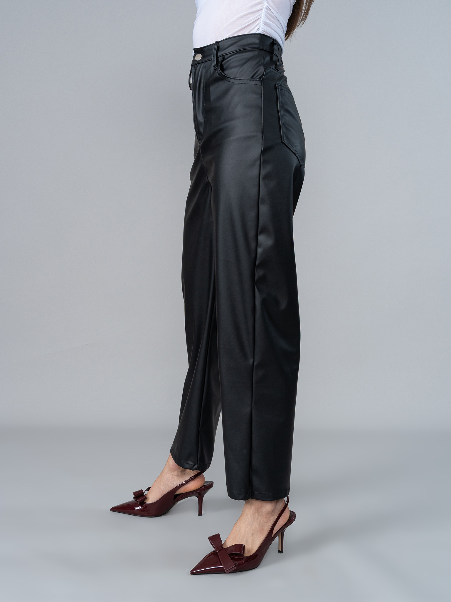 Pantalón Ani Negro en Cuerina