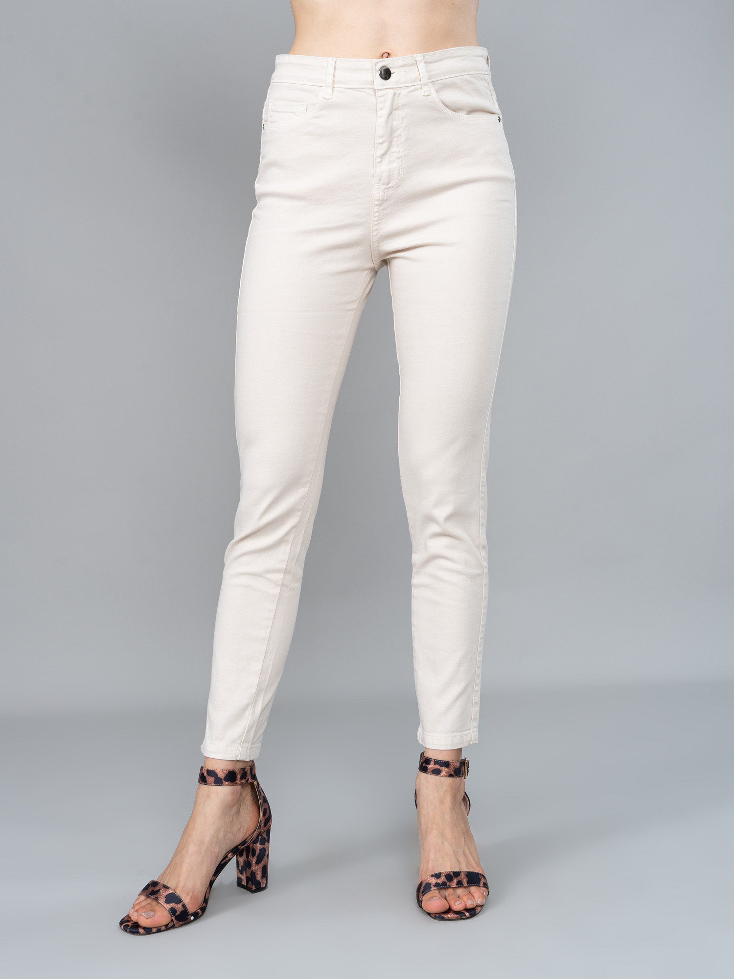 Pantalón Lucia Beige en Drill