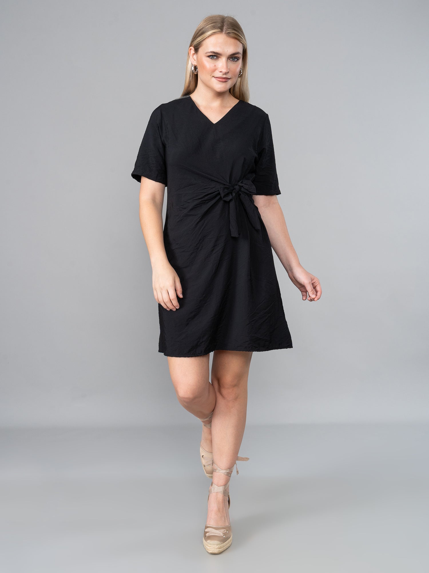 Vestido Karla Corto Negro