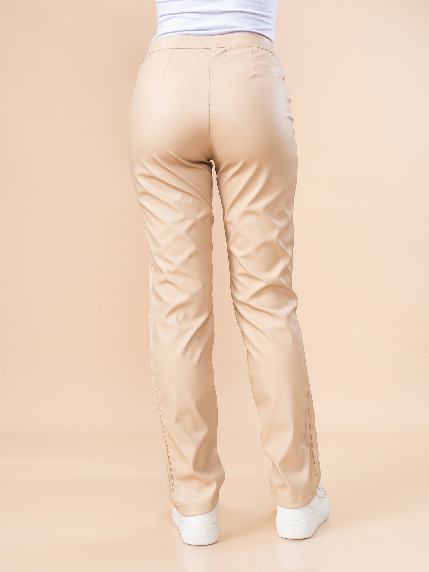 PANTALON EFECTO PIEL CATALINA	BEIGE S/M OUTLET 4784