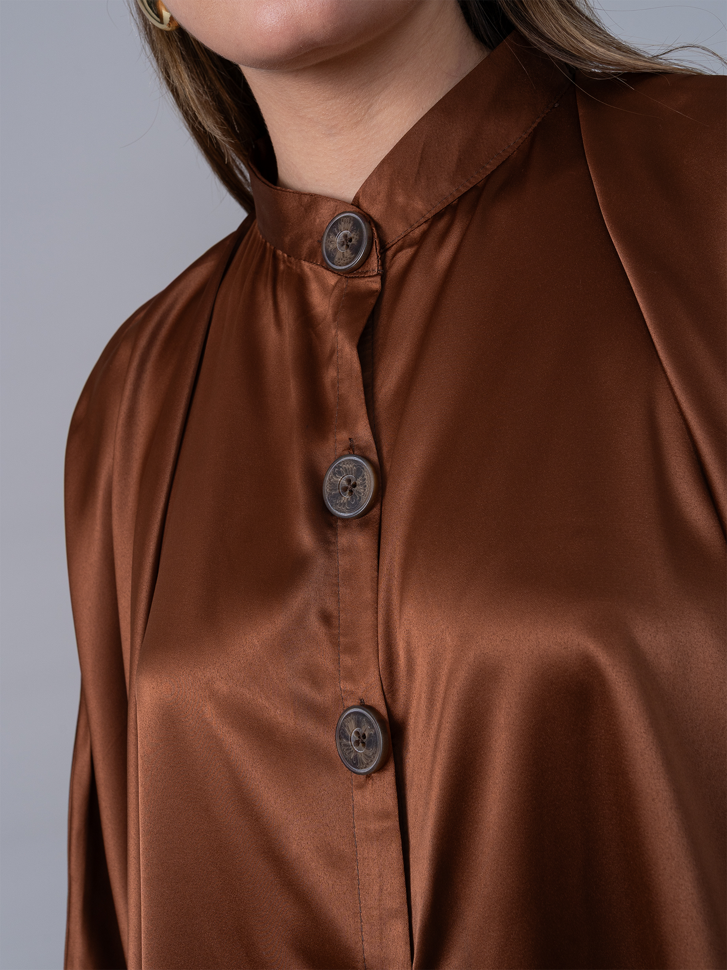 Blusa Cuadrada Café Seda
