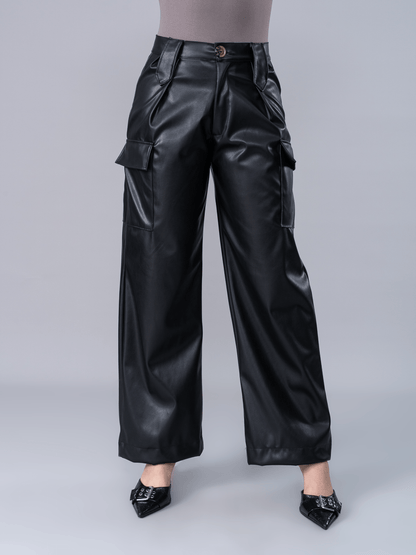 Cargo Efecto Piel Nathalia Negro - Pantalon de La Matier
