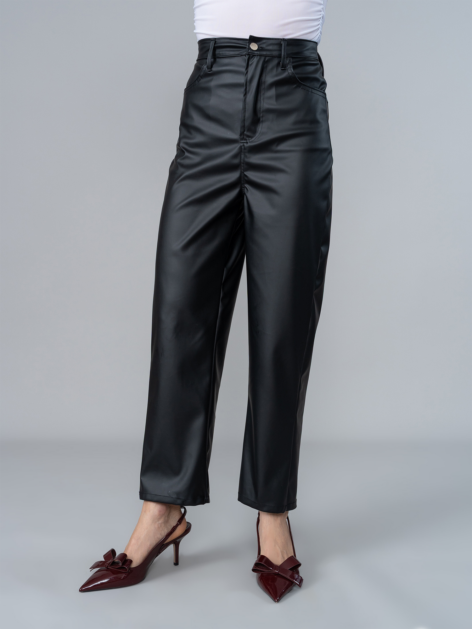 Pantalón Ani Negro en Cuerina