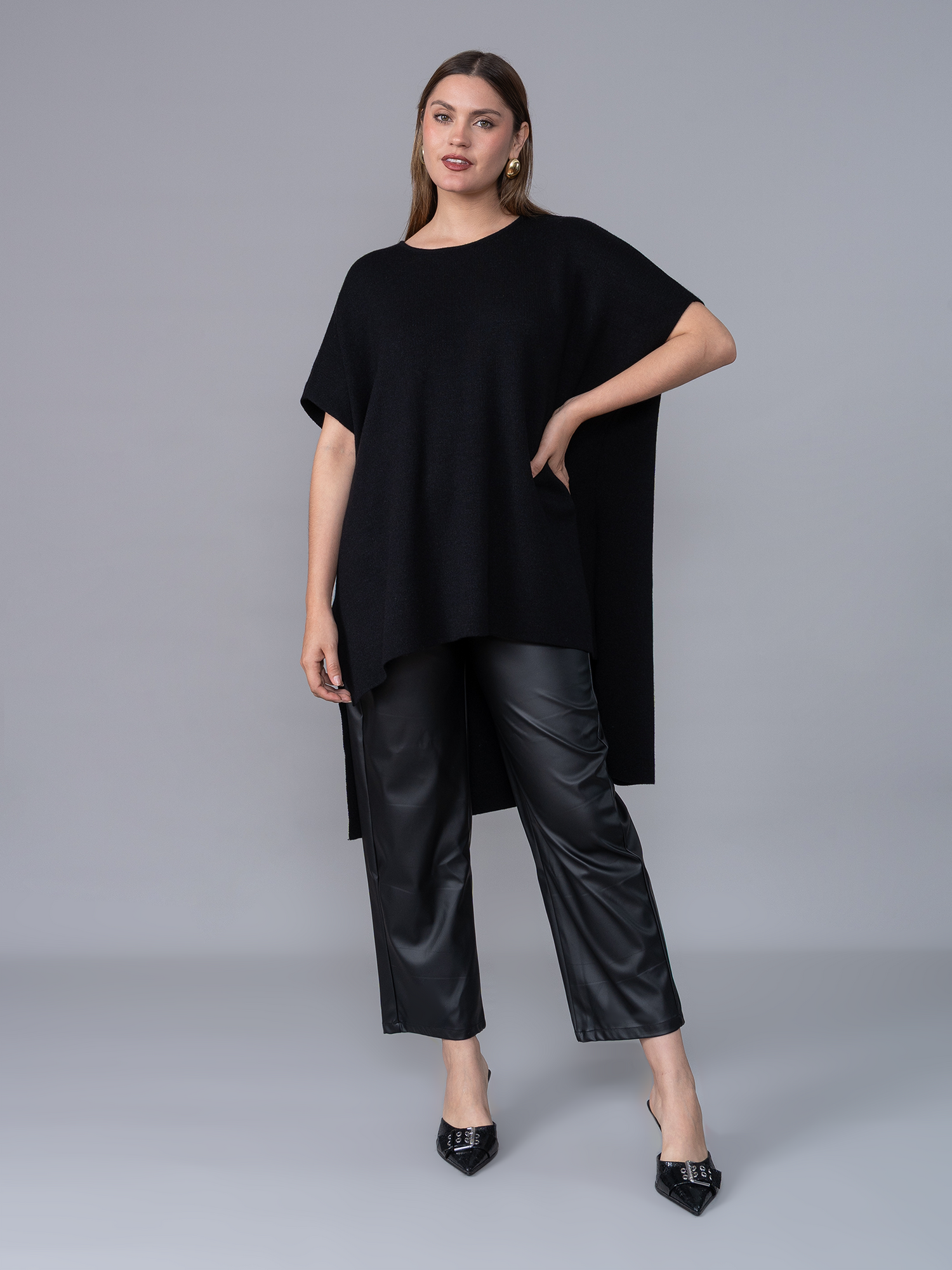 Poncho Tejido Lily Negro 2.0