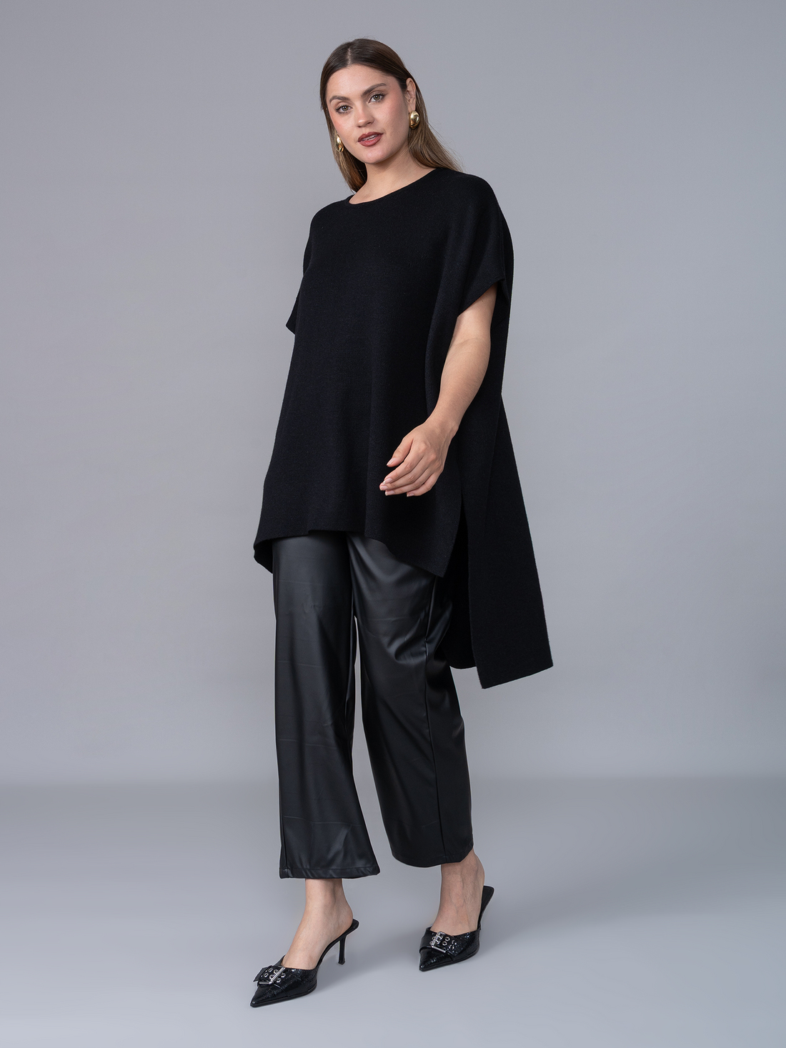 Poncho Tejido Lily Negro 2.0